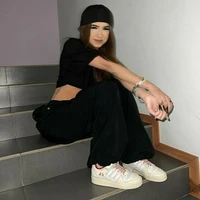 Emilia (mejor amiga de Bea)