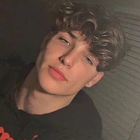 Daniel(mejor amigo de Bea)