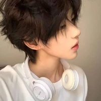 เบล(นายเอก)​