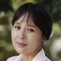 YOON MIKYU [ PEMBANTU ]