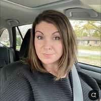 María Wilson{51,mamá de emily}