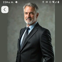 Miguel Wilson{54, papá de emily}