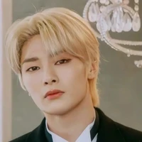 𝓨𝓪𝓷𝓰 Jeongin