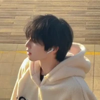 ยู(นายเอก)