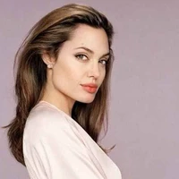 Laras Hamilton (mami)