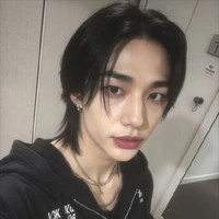hyunjin(A)