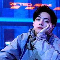 Kim Taehyung(Alpha)