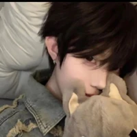 ไอซ์​(นาย​เอก​🌹)​