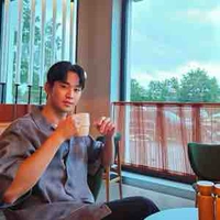 ลู่ไป๋หยาง - พ่อพระเอกนางเอก