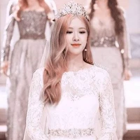 Emma Seraphina Descartes (Queen)