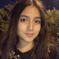 Teen Nia Asthana