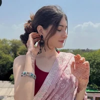 Ruhi Singhania/FL cousin sister