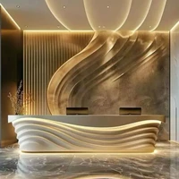 Receptionist 