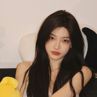 ใยไหม(เพื่อนนางเอก)