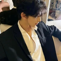 ทิศใต้ ( เพื่อนพระเอก )