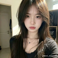Bunga Putri Mahasari (mamanya putri)