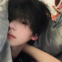 เบส//ตอนเเรกเป็นชะนีตอนหลังๆเป็นพ.อ