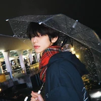 ยูริ (น.อ.💐)