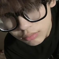 ไอเดีย(น.อ+ตอนใส่แว่น)