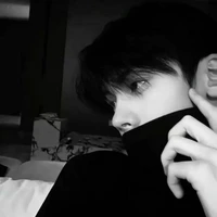 คริส(เพื่อน.พ.อ)