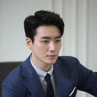 Mr Hwang