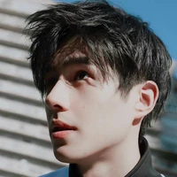 คริส(พระเอก)🦊