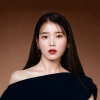 Kang IU( Jackson mom)