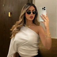 Laura ( melhor amiga)
