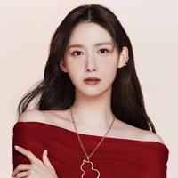 KIM YOONA(49THN/MAMA TAEHYUNG & TAEBY)