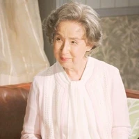 บัว/ยายนายเอก