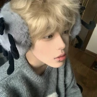 ทิน(นางเอกในอดีต)