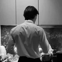 ลูอิส//บอดี้การ์ด//เพื่อน น.อ.