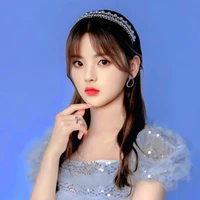 พลอยชมพู (นางเอก)