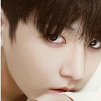 Jungkook (14 años)