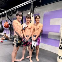 พี่วัฒน์？？？