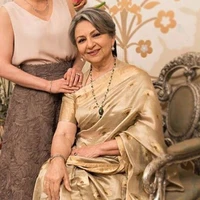 Mona kapoor (ml dadi)