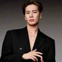Jackson wang/hobi fiancée/a 