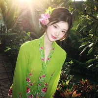 จินนี่(สาวสอง)