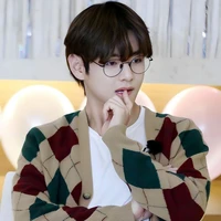 kim taehyung/young age