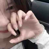 เฟีย: (พี่สาว น.อ)