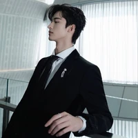 เจมส์(พ่อนายเอก)