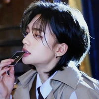 heang hyunjin •A