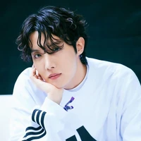 jung hoseok •A