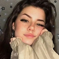Maya /irmã Ethan