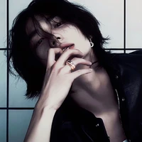 hyunjin 17/años