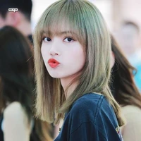 Jeon Lisa (lili)