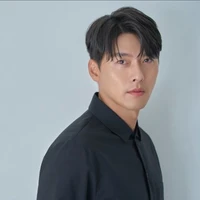 Mr.Hyun-Bin (Secretary)