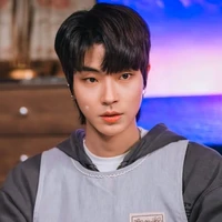 hwang in yeop