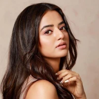 Swera Singhania /FL