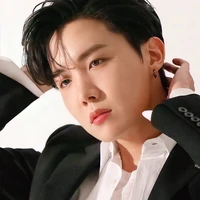 Kim j-hope { alfa puro}